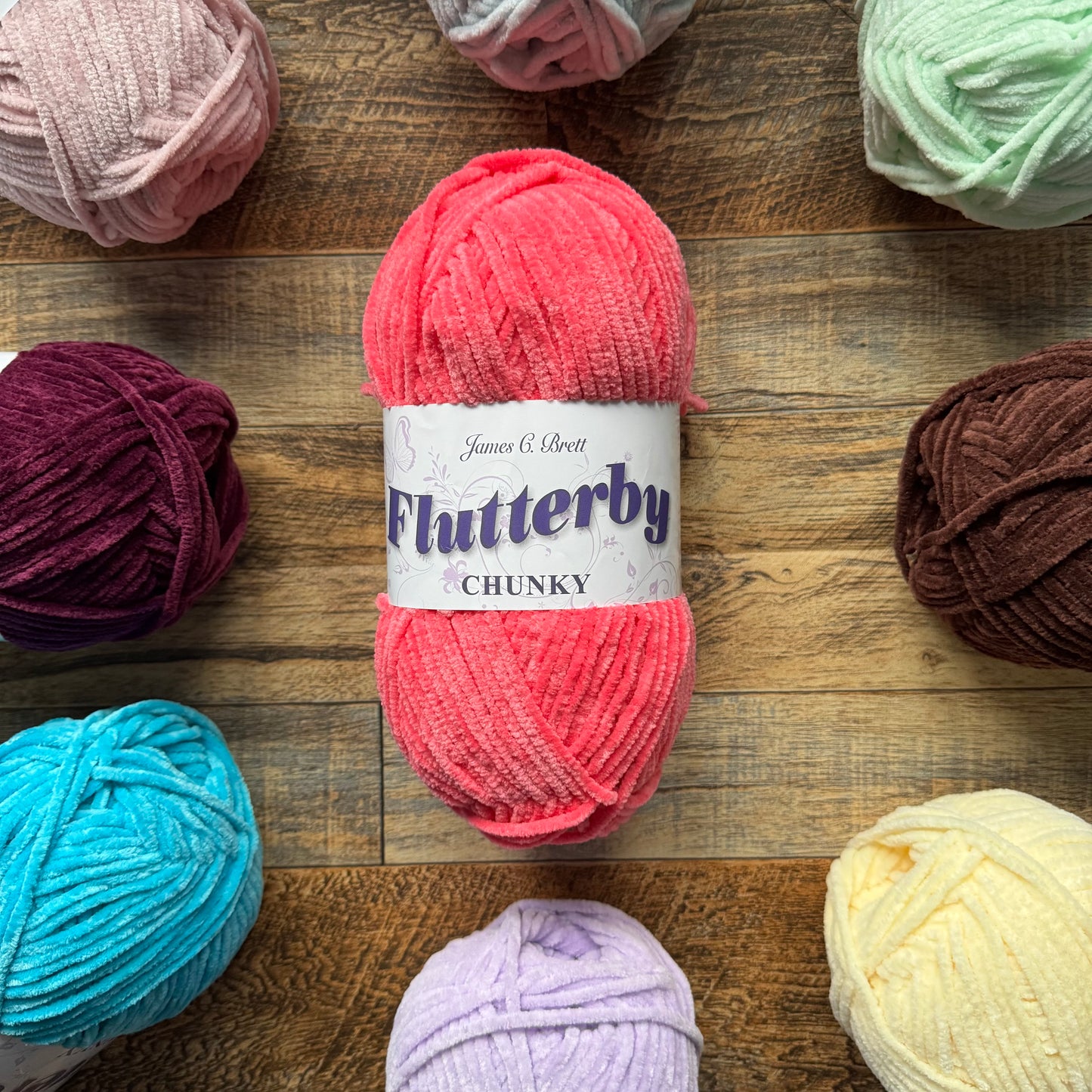 Flutterby Chunky - Rich Pink (B47) - 100g