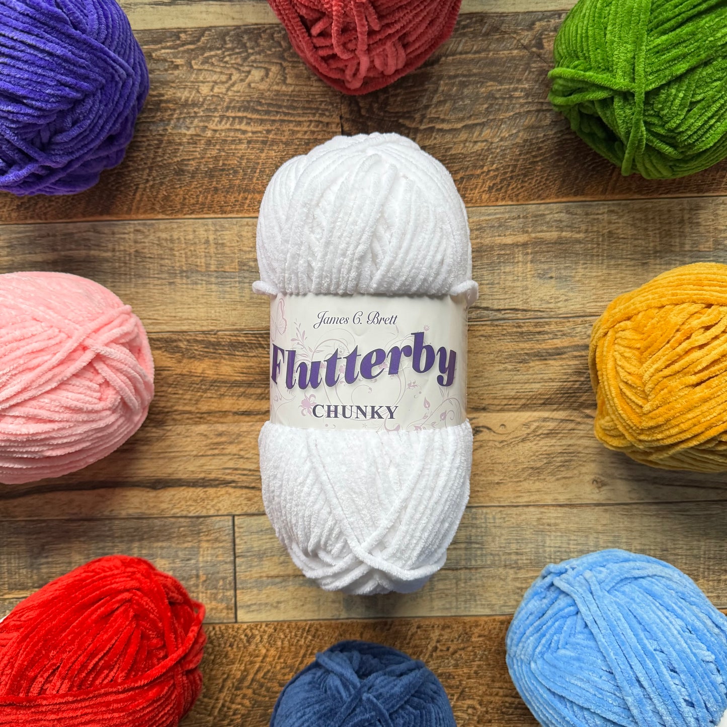 Flutterby Chunky - White (B1) - 100g