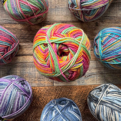 Opal Funky 4ply Sock Yarn - Wet Diving Fins 100g
