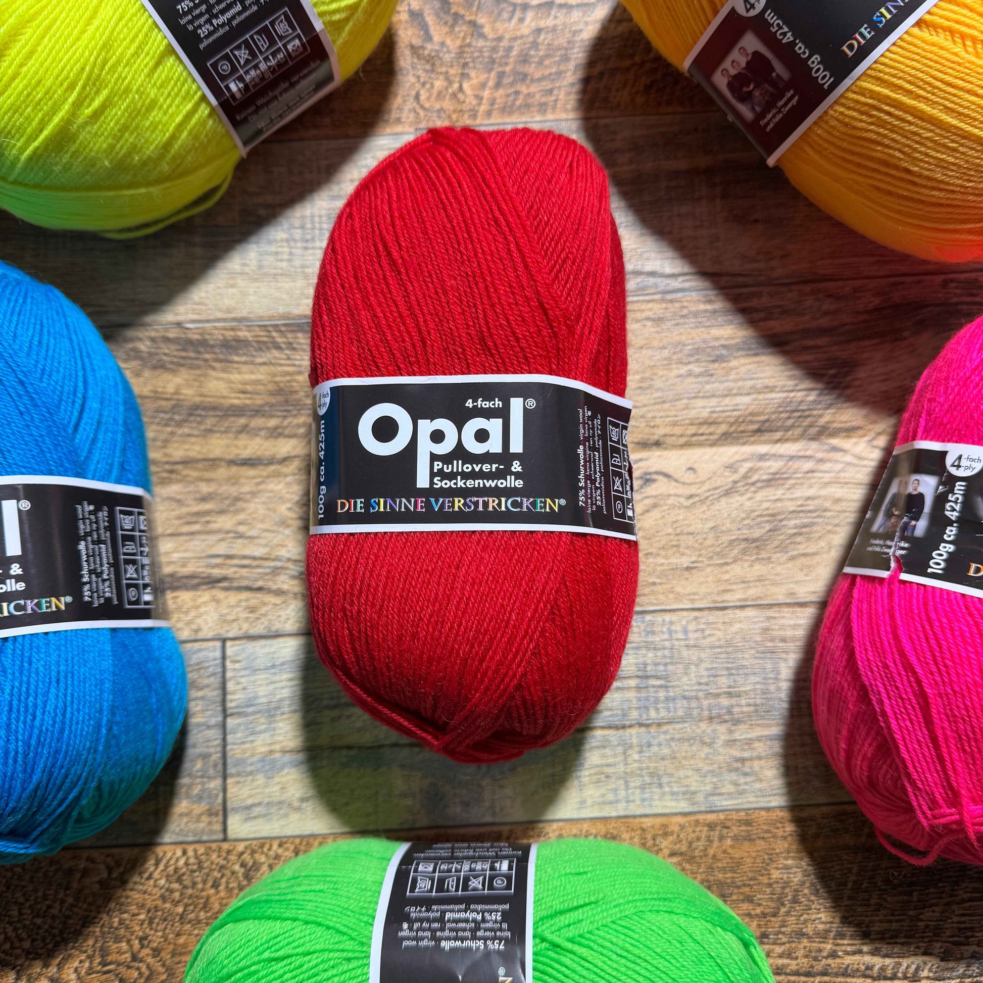 Opal UNI 4-Ply - Red 100g